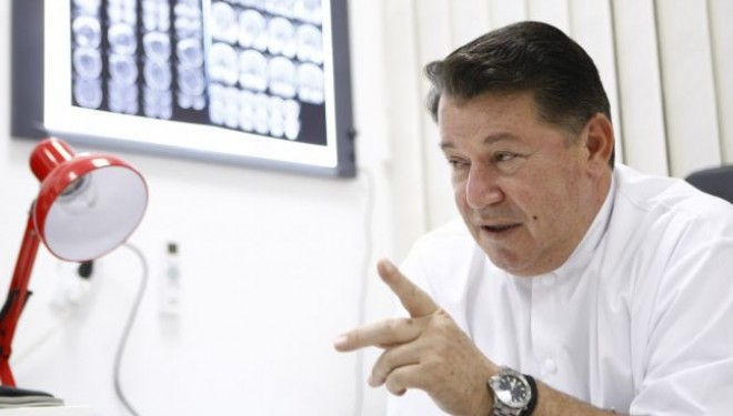 Prof. dr. Radu Mircea Gorgan, neurochirurg: „Tinerii vor totul acum. Si buf! Atac cerebral“ Prof. dr. Radu Mircea Gorgan, neurochirurg: „Tinerii vor totul acum. Si buf! Atac cerebral“