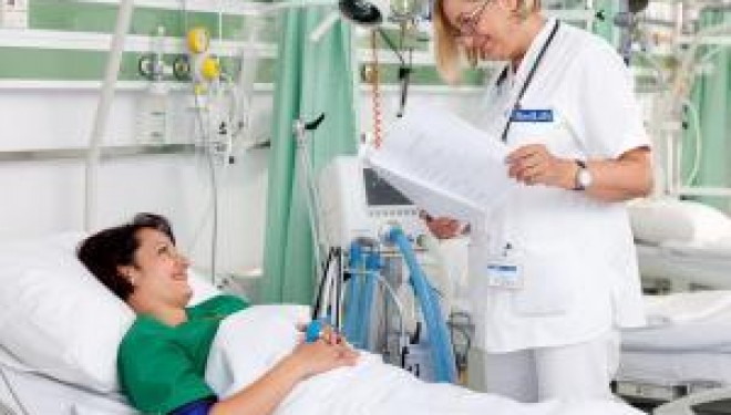 Putini sunt medicii care accepta sa vorbeasca deschis despre pacientii infectati sub grija lor. Putini sunt medicii care accepta sa vorbeasca deschis despre pacientii infectati sub grija lor.