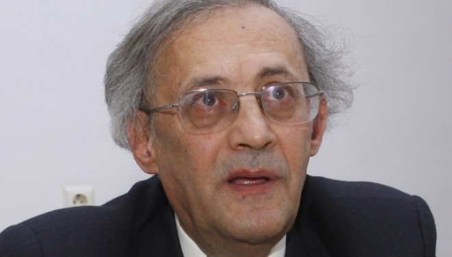 Scandal la UMF Iasi: Vasile Astarastoae demisioneza din functia de rector Scandal la UMF Iasi: Vasile Astarastoae demisioneza din functia de rector