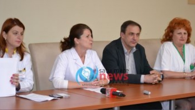 Premiera chirurgicala in Romania realizata la Satu Mare. Tumora gigant operata cu succes de chirurgul cardio-vascular prof. dr. Galajda Zoltan Premiera chirurgicala in Romania realizata la Satu Mare. Tumora gigant operata cu succes de chirurgul cardio-vascular prof. dr. Galajda Zoltan