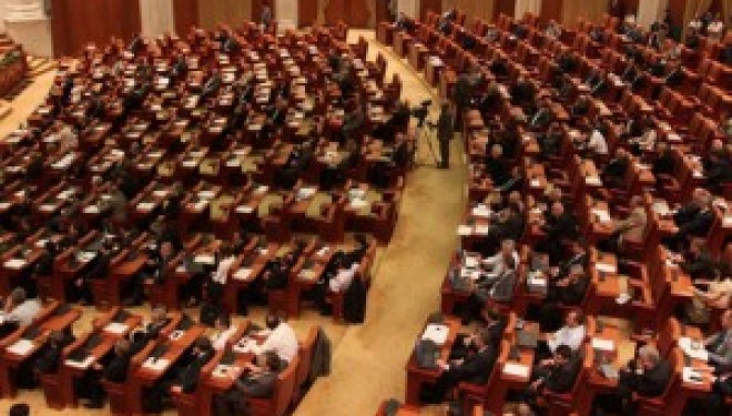 Legea vaccinării, discutată în Guvern și trimisă în Parlament. Legea vaccinării, discutată în Guvern și trimisă în Parlament.