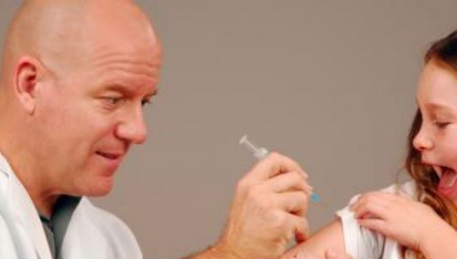 Doze insuficiente de vaccin antigripal. Medicii de familie fac o selecție a pacienților pentru imunizarea gratuită