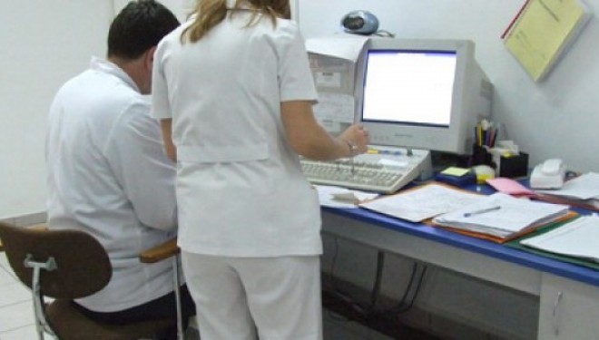 După ce au crescut salariile, Gabriela Firea vrea să cumpere şi 500 de apartamente pentru medici şi asistente. După ce au crescut salariile, Gabriela Firea vrea să cumpere şi 500 de apartamente pentru medici şi asistente.