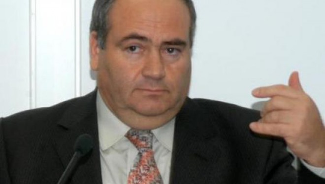 Medicii universitari ar putea fi trimişi să ofere consultaţii în oraşele mici din ţară Medicii universitari ar putea fi trimişi să ofere consultaţii în oraşele mici din ţară