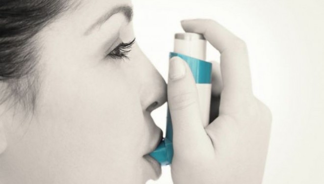 Folosirea inhalatoarelor pe bază de corticosteroizi ar putea creşte riscul de pneumonie în cazul bolnavilor de BPOC Folosirea inhalatoarelor pe bază de corticosteroizi ar putea creşte riscul de pneumonie în cazul bolnavilor de BPOC