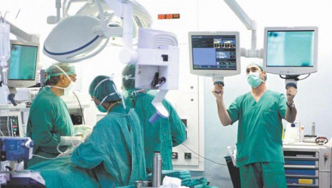 Premieră medicală în SUA: Copil născut dintr-un uter transplantat Premieră medicală în SUA: Copil născut dintr-un uter transplantat