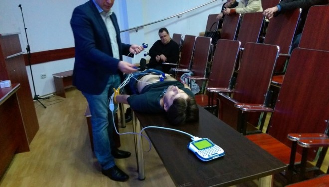 Zeci de MEDICI DE FAMILIE galateni au truse de telemedicina Zeci de MEDICI DE FAMILIE galateni au truse de telemedicina