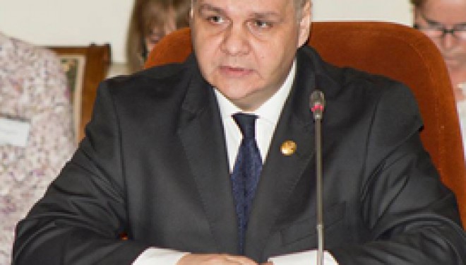 Dr. Florian Buicu: “Vaccinarea, urgență de sănătate publică”. Dr. Florian Buicu: “Vaccinarea, urgență de sănătate publică”.