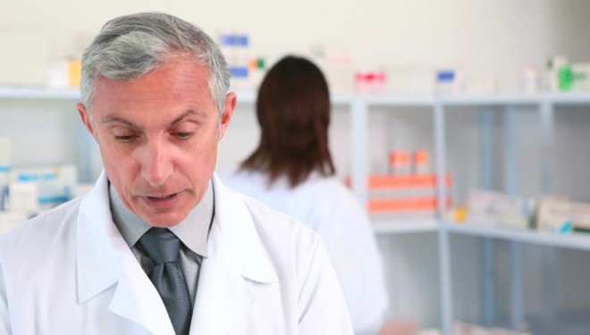 Plângeri în sezonul răcelilor: farmaciștii recomandă medicamente scumpe?! Plângeri în sezonul răcelilor: farmaciștii recomandă medicamente scumpe?!