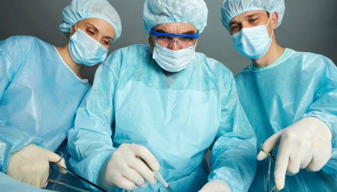 Doctorii anunță masuri RADICALE: Nu vor mai intra în sălile de OPERAȚIE și amână intervențiile chirurgicale care NU sunt URGENȚE. Doctorii anunță masuri RADICALE: Nu vor mai intra în sălile de OPERAȚIE și amână intervențiile chirurgicale care NU sunt URGENȚE.