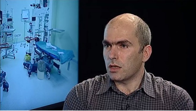 Si daca banii nu ajung ce se va intampla? Despre acest scenariu ne-a vorbit, recent, medicul Bogdan Tanase, presedintele Aliantei Medicilor pentru Modernizarea Sistemului Medical. Si daca banii nu ajung ce se va intampla? Despre acest scenariu ne-a vorbit, recent, medicul Bogdan Tanase, presedintele Aliantei Medicilor pentru Modernizarea Sistemului Medical.