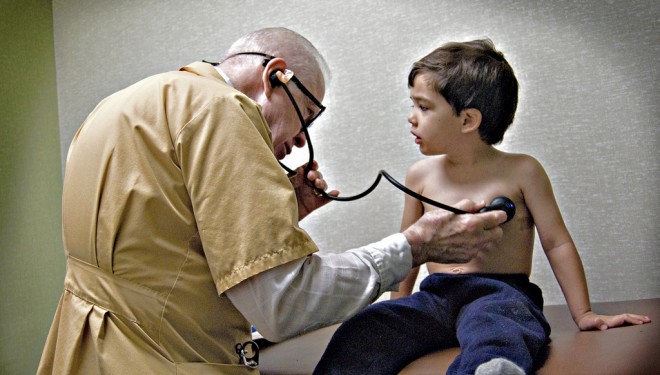 În ce condiţii îşi poate continua activitatea un medic după pensionare În ce condiţii îşi poate continua activitatea un medic după pensionare