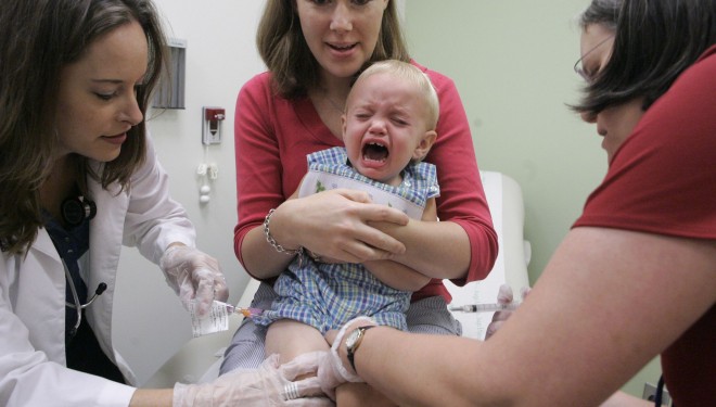 Ce riscă părinții care nu își asumă refuzul vaccinării copiilor Ce riscă părinții care nu își asumă refuzul vaccinării copiilor