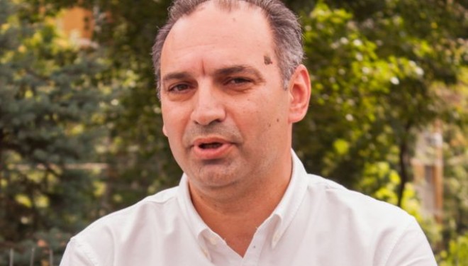 Dr. Catalin Costovici, medic primar oncolog: Doar 8-10% din cancerele mamare sunt ereditare. Majoritatea tin de hazard Dr. Catalin Costovici, medic primar oncolog: Doar 8-10% din cancerele mamare sunt ereditare. Majoritatea tin de hazard