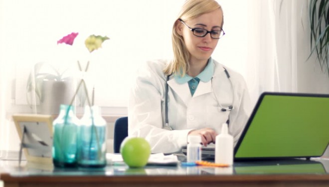 În județul Mureș au fost preluate până acum doar 70% din raportările medicilor pe luna octombrie și încă nu s-au făcut facturări pentru serviciile validate. În județul Mureș au fost preluate până acum doar 70% din raportările medicilor pe luna octombrie și încă nu s-au făcut facturări pentru serviciile validate.