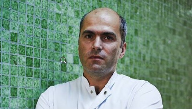 Medicii din Romania. Cresterile salariale pot fi vazute ca o forma de mita. Medicii au iesit la proteste seara de seara Medicii din Romania. Cresterile salariale pot fi vazute ca o forma de mita. Medicii au iesit la proteste seara de seara