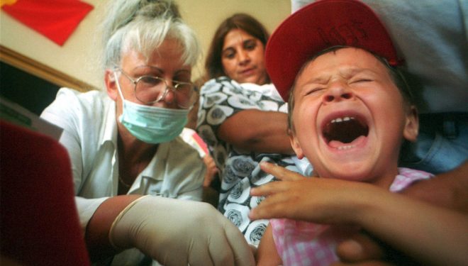 Sute de părinți din Oltenia au refuzat vaccinarea copiilor Sute de părinți din Oltenia au refuzat vaccinarea copiilor