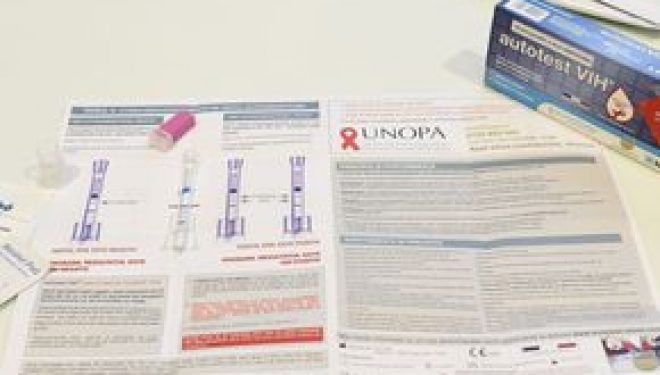 Primul autotest HIV pentru depistarea virusului pe baza unei picături de sânge Primul autotest HIV pentru depistarea virusului pe baza unei picături de sânge