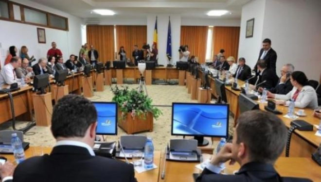 Bugetul asigurărilor sociale de stat pe 2018 şi alte bugete ale instituţiilor publice au trecut de comisiile de specialitate UPDATE Bugetul asigurărilor sociale de stat pe 2018 şi alte bugete ale instituţiilor publice au trecut de comisiile de specialitate UPDATE