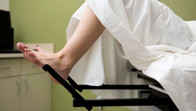 Medicul legist revoltat de modificările gândite pentru legile Justiţiei. „La examenul genital să vină şi violatorul, să bage şi el acolo un ochi“ Medicul legist revoltat de modificările gândite pentru legile Justiţiei. „La examenul genital să vină şi violatorul, să bage şi el acolo un ochi“
