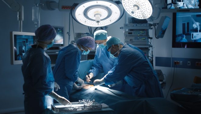 Cum a ajuns o femeie perfect sănătoasă să moară subit pe masa de operaţie la Braşov Cum a ajuns o femeie perfect sănătoasă să moară subit pe masa de operaţie la Braşov