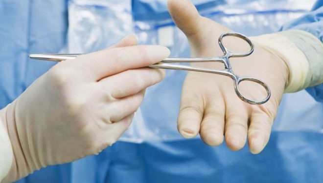 Tifon uitat în corpul unei fetiţe. S. Pintea: Cazul e neplăcut. Colegiul Medicilor trebuie să se autosesize Tifon uitat în corpul unei fetiţe. S. Pintea: Cazul e neplăcut. Colegiul Medicilor trebuie să se autosesize