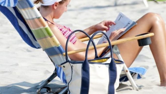 Urticaria solară poate
apărea în primele zece minute de expunere. Ce alte probleme medicale se pot ivi
după plajă Urticaria solară poate
apărea în primele zece minute de expunere. Ce alte probleme medicale se pot ivi
după plajă