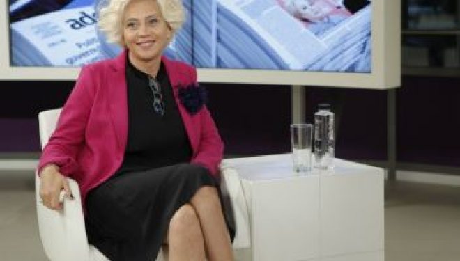 „De ce se promovează agresiv implanturile şi dinţii într-o zi? De ce nu se face reclamă să vină lumea să-i pui plombe?“ „De ce se promovează agresiv implanturile şi dinţii într-o zi? De ce nu se face reclamă să vină lumea să-i pui plombe?“