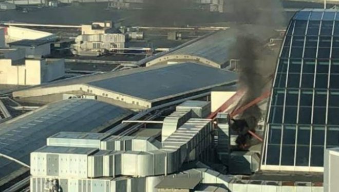 Incendiu AFI Cotroceni. Cum afectează fumul unui incendiu plămânii Incendiu AFI Cotroceni. Cum afectează fumul unui incendiu plămânii