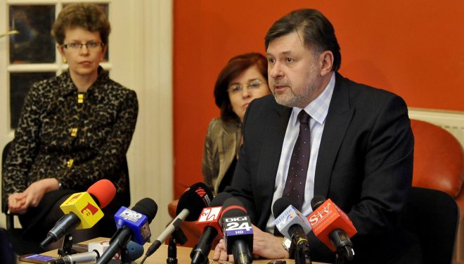 Cele două elemente care pot duce la evitarea, în România, a unui scenariu similar cu cel din Italia. Explicațiile lui Alexandru Rafila Cele două elemente care pot duce la evitarea, în România, a unui scenariu similar cu cel din Italia. Explicațiile lui Alexandru Rafila
