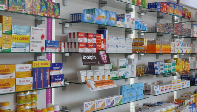 Paracetamol cu rația în farmaciile din România: doar 2 cutii de persoană Paracetamol cu rația în farmaciile din România: doar 2 cutii de persoană
