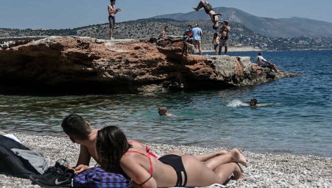 Cât costă și unde pot face un test anti-COVID românii care vor să își petreacă vacanța în Grecia. Rezultatul, obligatoriu la vamă Cât costă și unde pot face un test anti-COVID românii care vor să își petreacă vacanța în Grecia. Rezultatul, obligatoriu la vamă