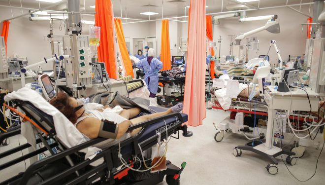 Agenţia Europeană pentru Medicamente testează o pastilă pentru tratarea COVID. Cum acționează medicamentul Agenţia Europeană pentru Medicamente testează o pastilă pentru tratarea COVID. Cum acționează medicamentul